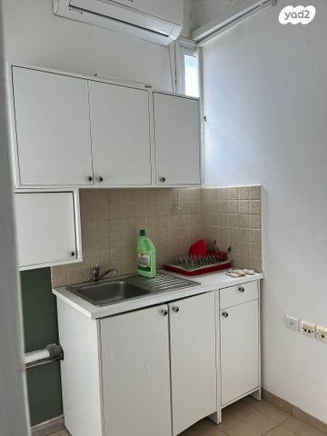 מבני תעשיה, אזור תעשייה רכטמן, רחובות