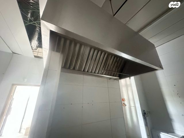 חנויות/ שטח מסחרי, מוריה, מודיעין מכבים רעות