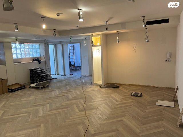 משרדים, אחד העם 9, לב תל אביב, לב העיר צפון, תל אביב יפו