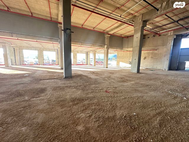 מחסנים, שוהם