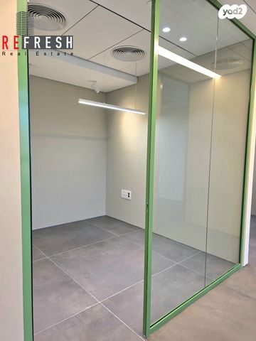 משרדים, שדרות טום לנטוס, קרית השרון, נתניה