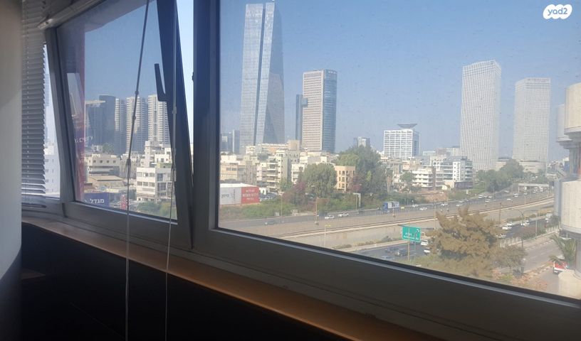 משרדים, יגאל אלון 90, תל אביב יפו