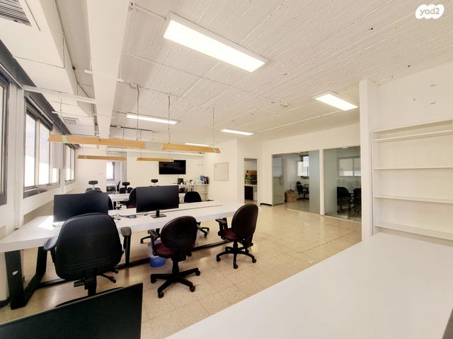 משרדים, מונטיפיורי, הרכבת, תל אביב יפו