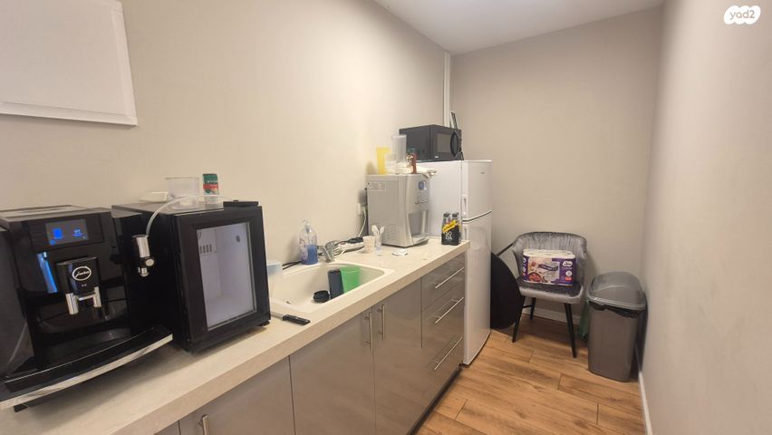 חנויות/ שטח מסחרי, אלקנה