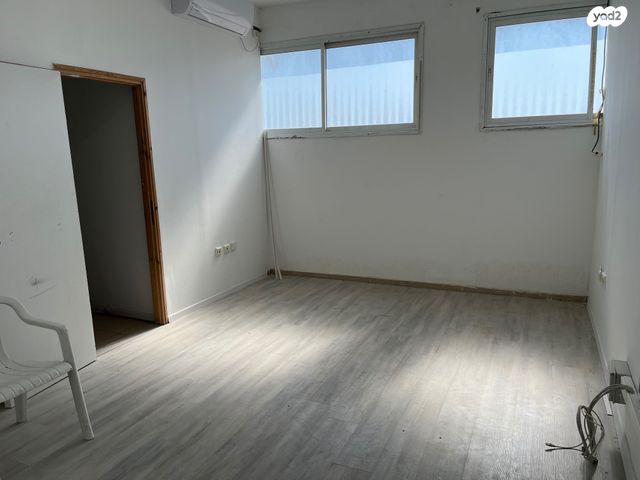 מבני תעשיה, אזור תעשייה רכטמן, רחובות