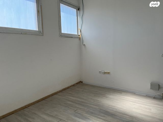 מבני תעשיה, אזור תעשייה רכטמן, רחובות