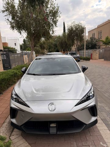 מודעת רכב אם ג'י MG4