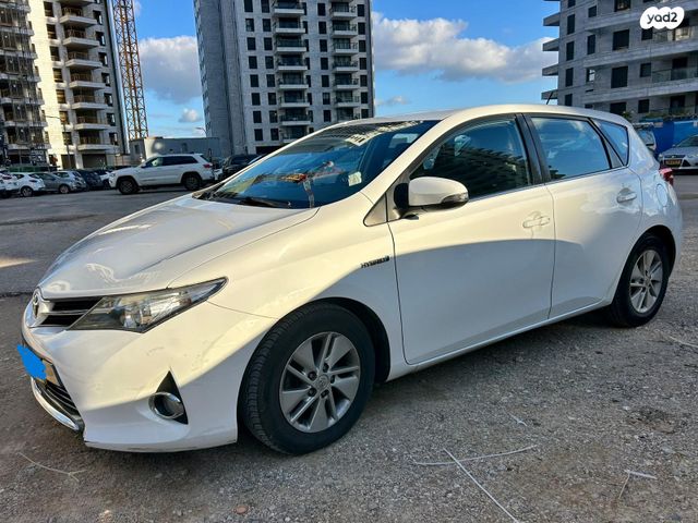 טויוטה אוריס