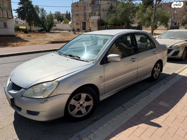 מודעת רכב מיצובישי לנסר