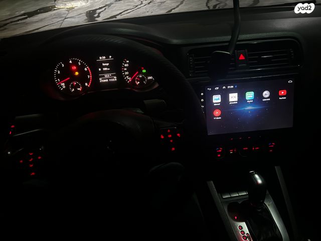 מודעת רכב פולקסווגן ג'טה