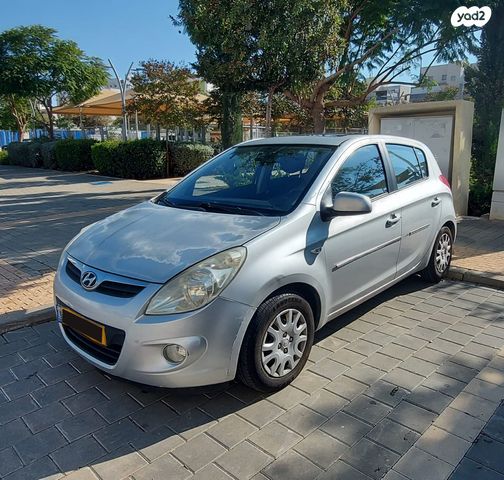 מודעת רכב יונדאי i20