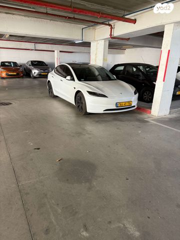 מודעת רכב טסלה מודל 3