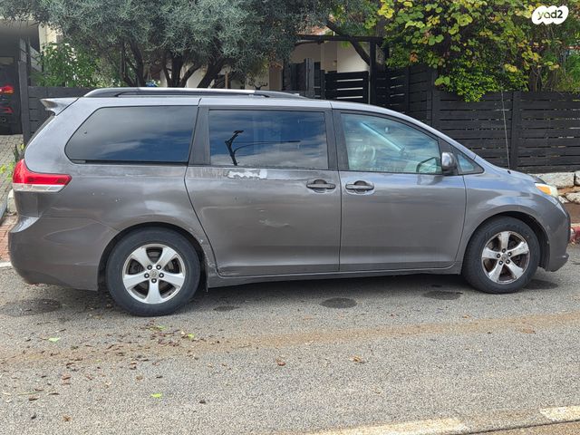 מודעת רכב טויוטה סיינה