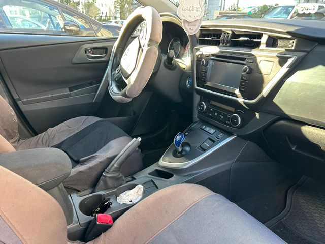 טויוטה אוריס