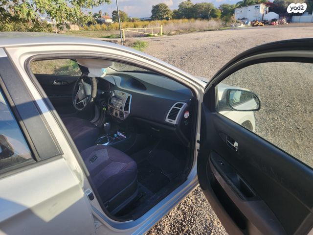 מודעת רכב יונדאי i20