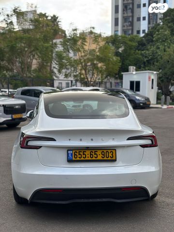 טסלה מודל 3