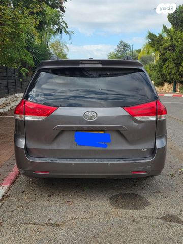 טויוטה סיינה