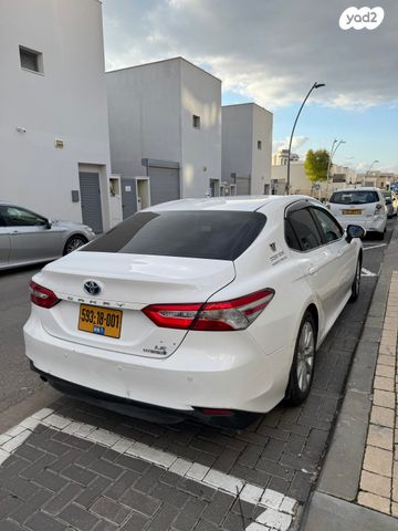 טויוטה קאמרי