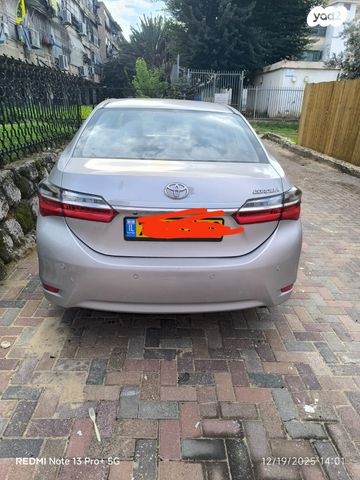 טויוטה קורולה