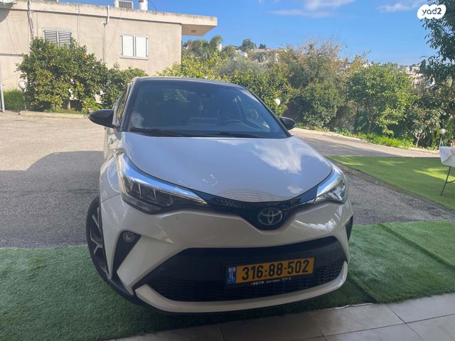 טויוטה C-HR