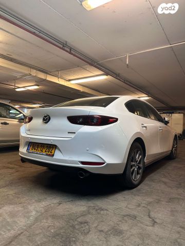 מאזדה 3