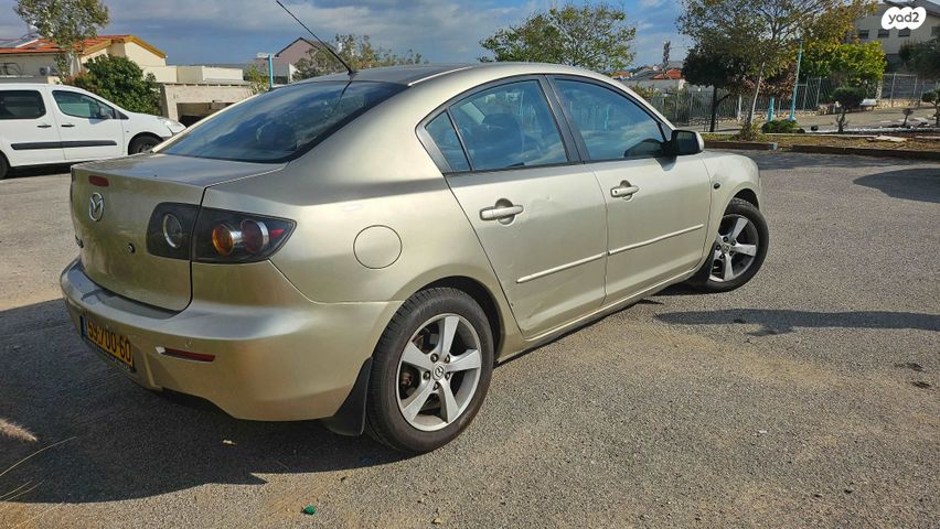 מאזדה 3