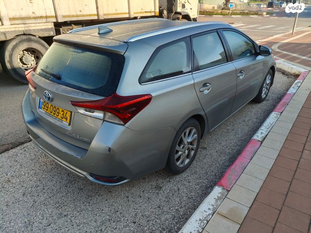 טויוטה אוריס