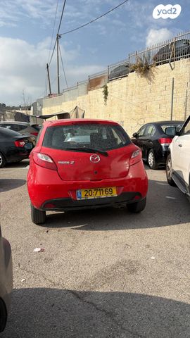 מודעת רכב מאזדה 2