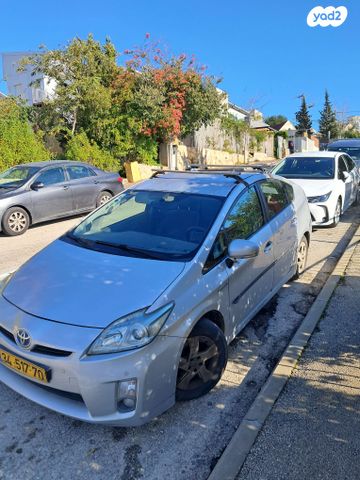 טויוטה פריוס