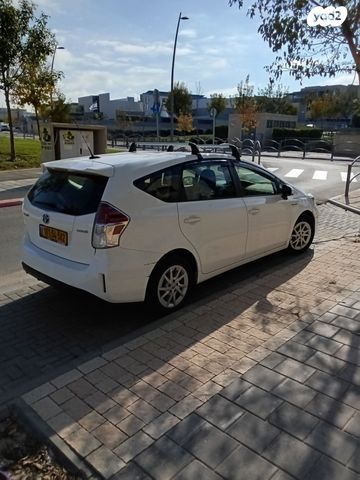 טויוטה פריוס פלוס