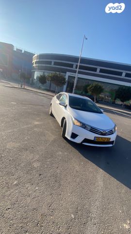 טויוטה קורולה