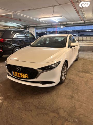 מודעת רכב מאזדה 3