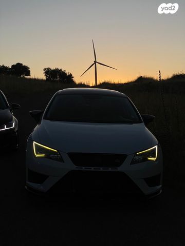 מודעת רכב סיאט לאון