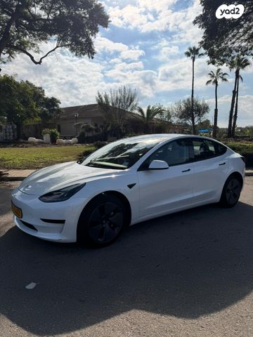 מודעת רכב טסלה מודל 3