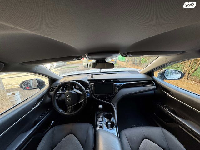 טויוטה קאמרי