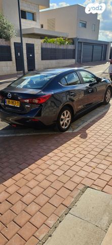 מאזדה 3