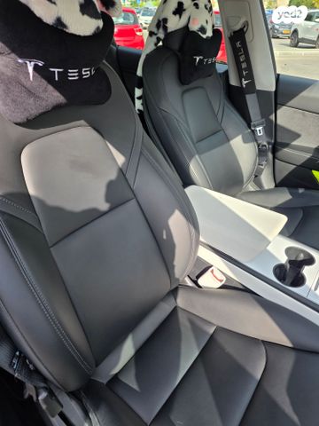 טסלה מודל 3