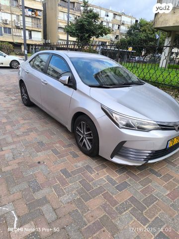 טויוטה קורולה