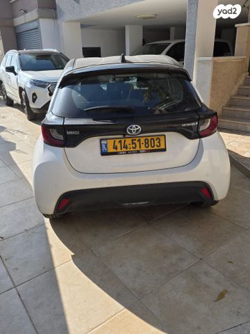 טויוטה יאריס