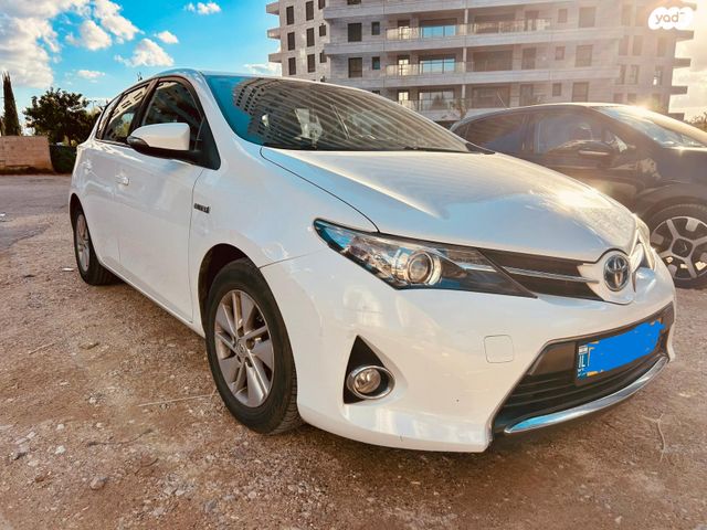 טויוטה אוריס