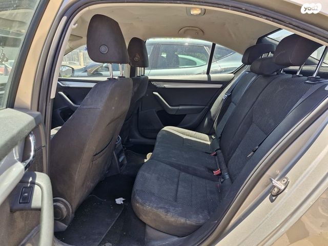 סקודה אוקטביה