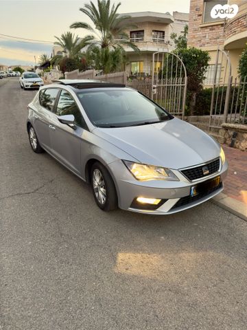 מודעת רכב סיאט לאון