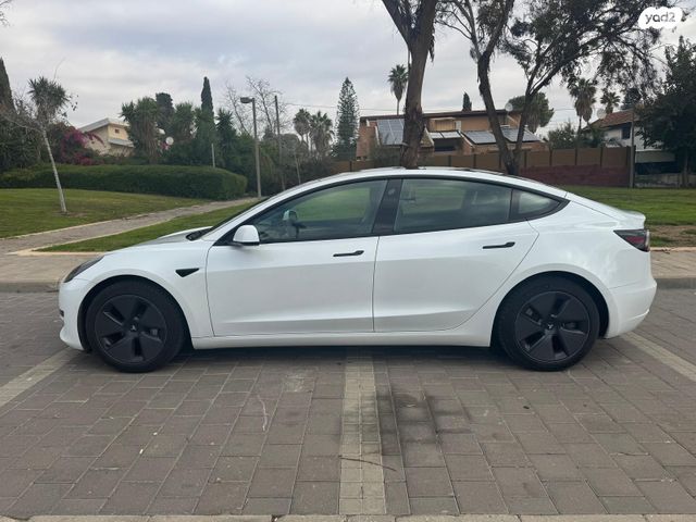 טסלה מודל 3