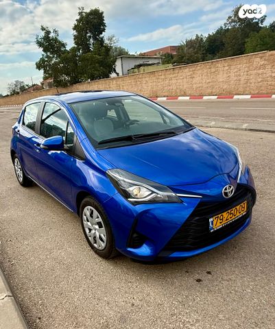 טויוטה יאריס