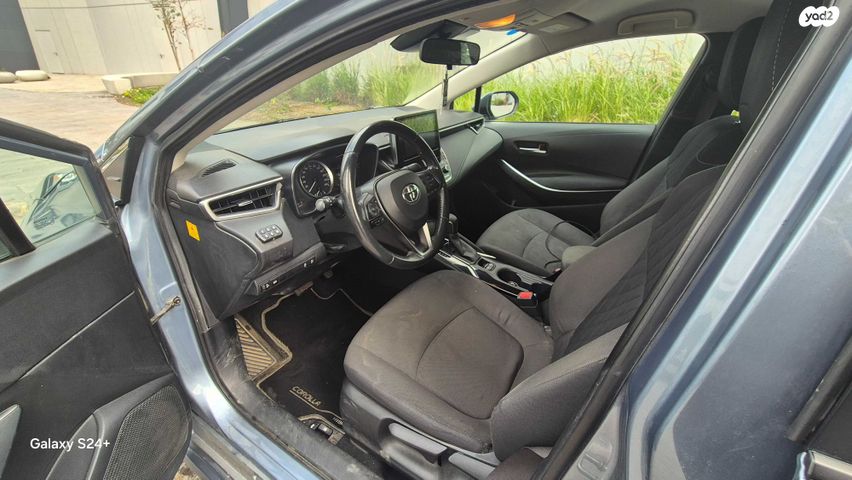 טויוטה קורולה