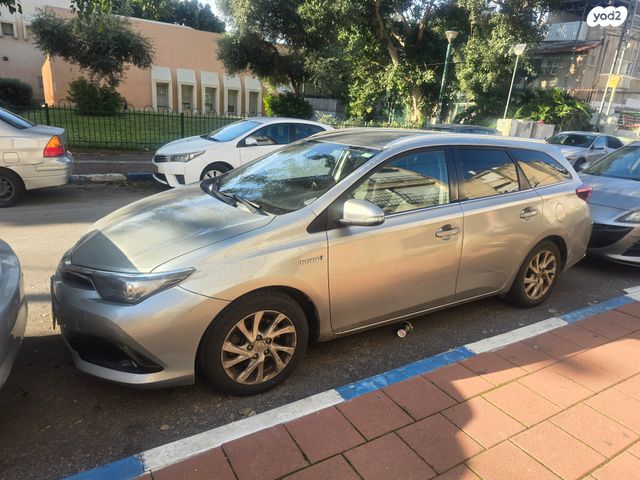 מודעת רכב טויוטה אוריס