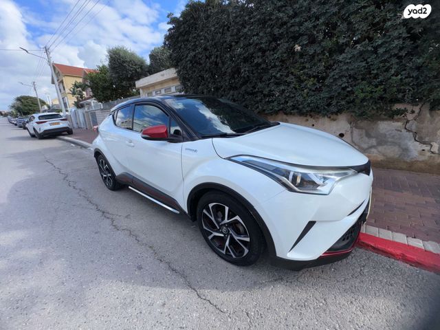 טויוטה C-HR