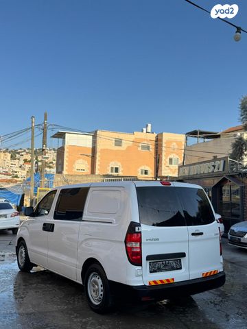 יונדאי H-1 / i800