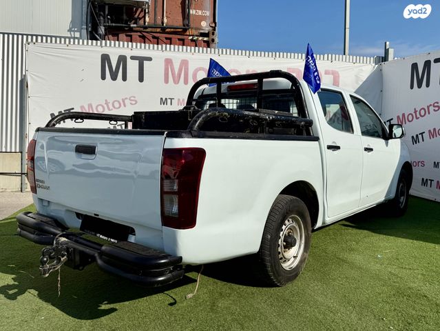 איסוזו די-מקס