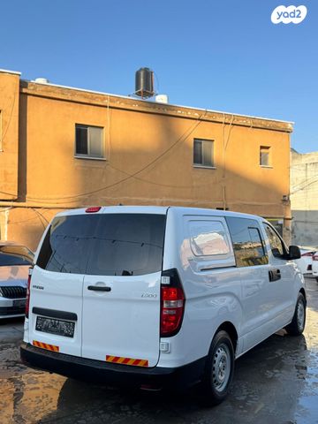 יונדאי H-1 / i800